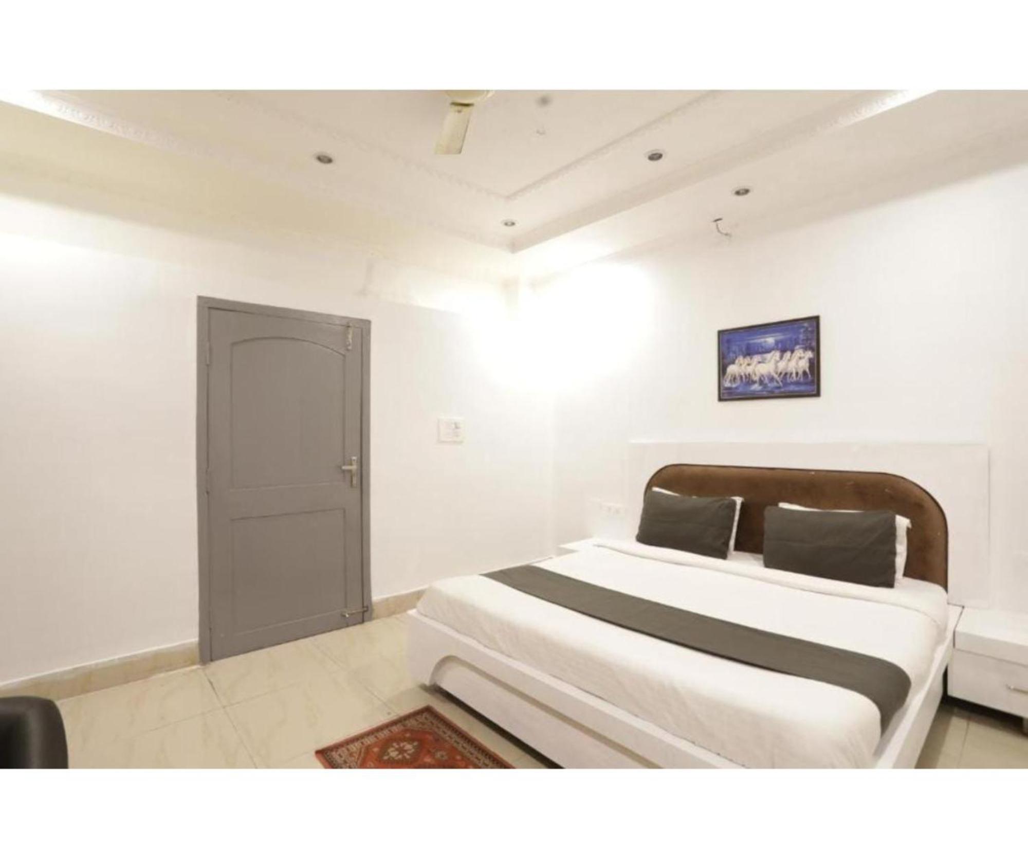 Day S Inn Luxury Stay Near Care Hospital In Budget Friendly Price Best Seller Bhubaneswar Buitenkant foto
