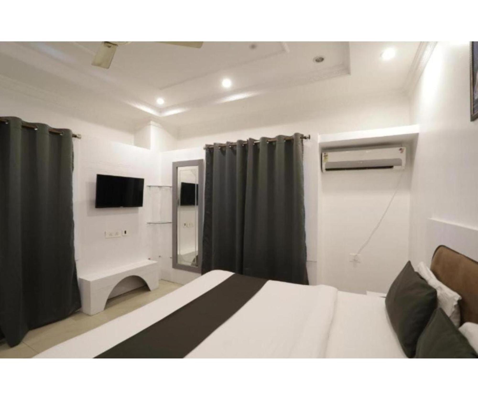 Day S Inn Luxury Stay Near Care Hospital In Budget Friendly Price Best Seller Bhubaneswar Buitenkant foto