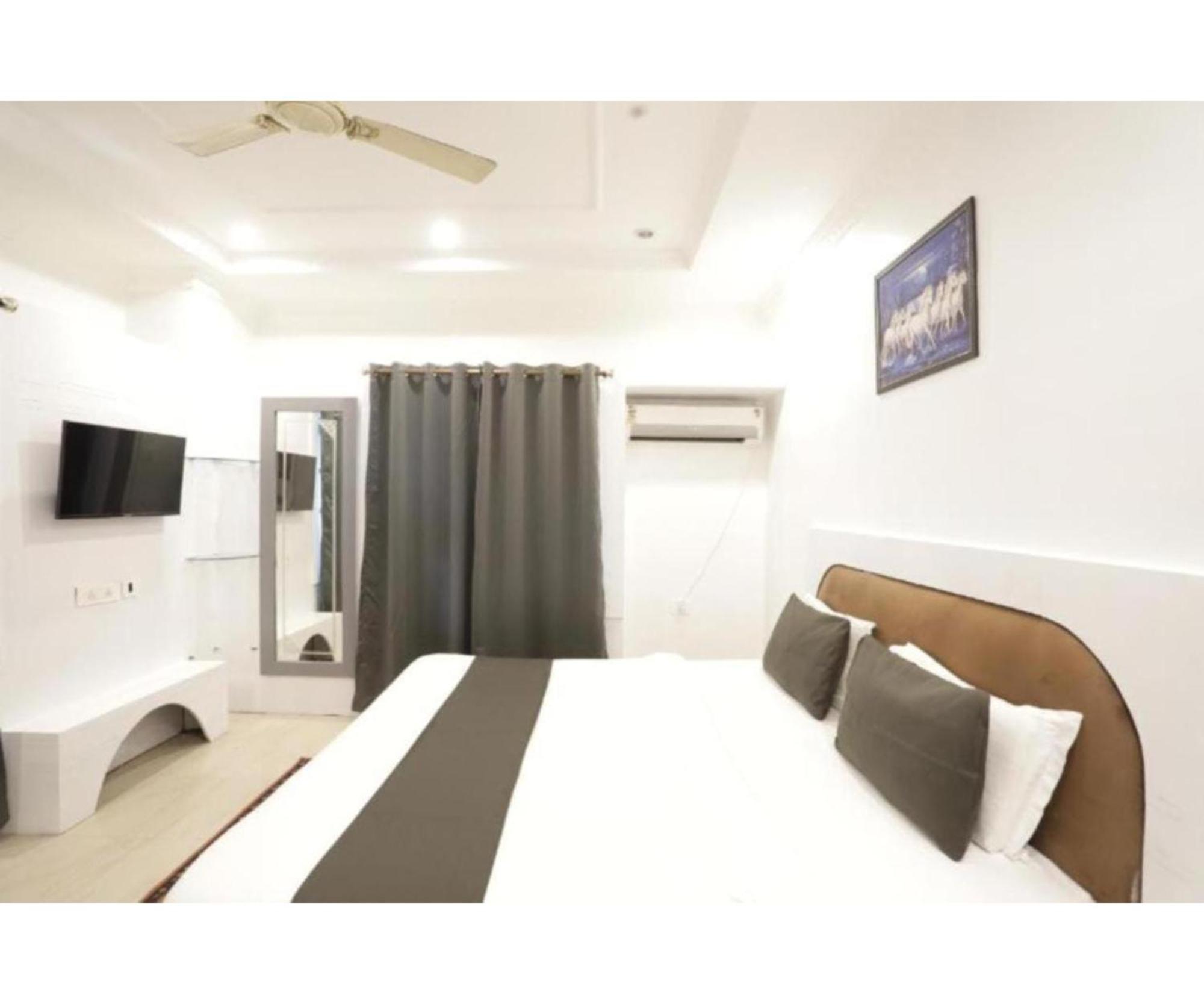 Day S Inn Luxury Stay Near Care Hospital In Budget Friendly Price Best Seller Bhubaneswar Buitenkant foto
